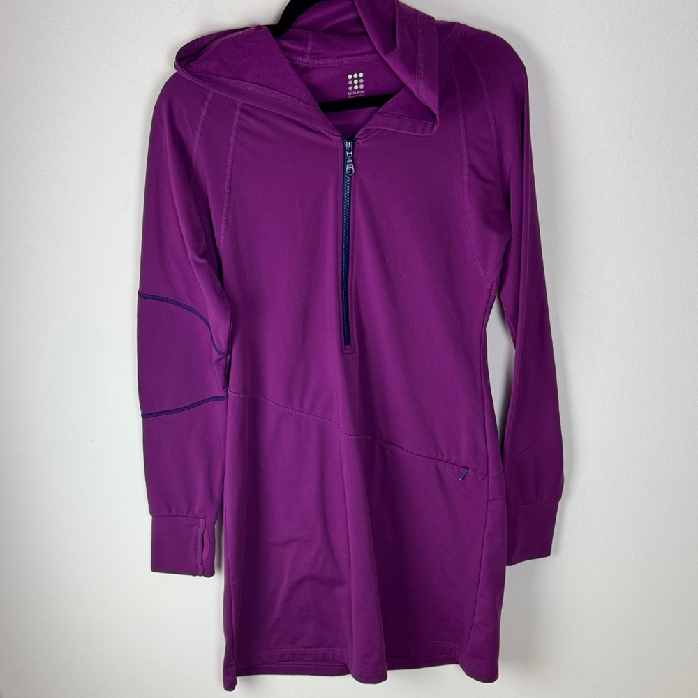 Title Nine Hoodie - Women's Medium